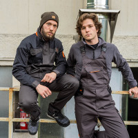 Kapriol pantalone sa tregerima INDUSTRY